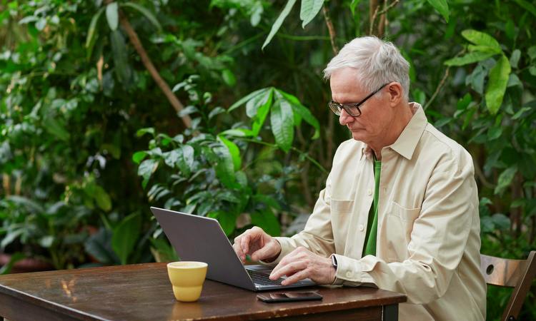 nature-tech-technology-wild-wildlife-apps-websites-computer-7