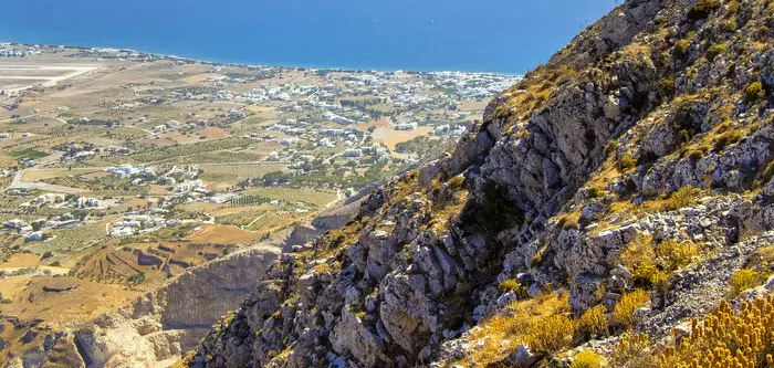 Nature & Wildlife of Santorini Islands in Greece - Waking Up Wild ...